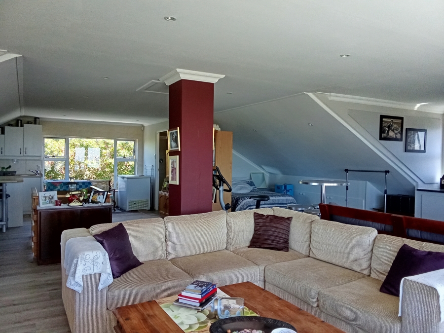 5 Bedroom Property for Sale in Kleinbaai Western Cape